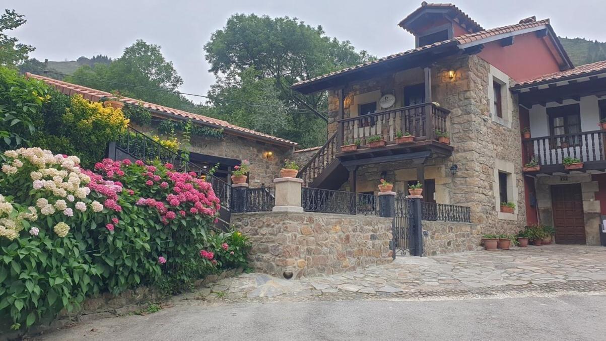 Casas Caborzal Renedo De Cabuerniga Exterior photo
