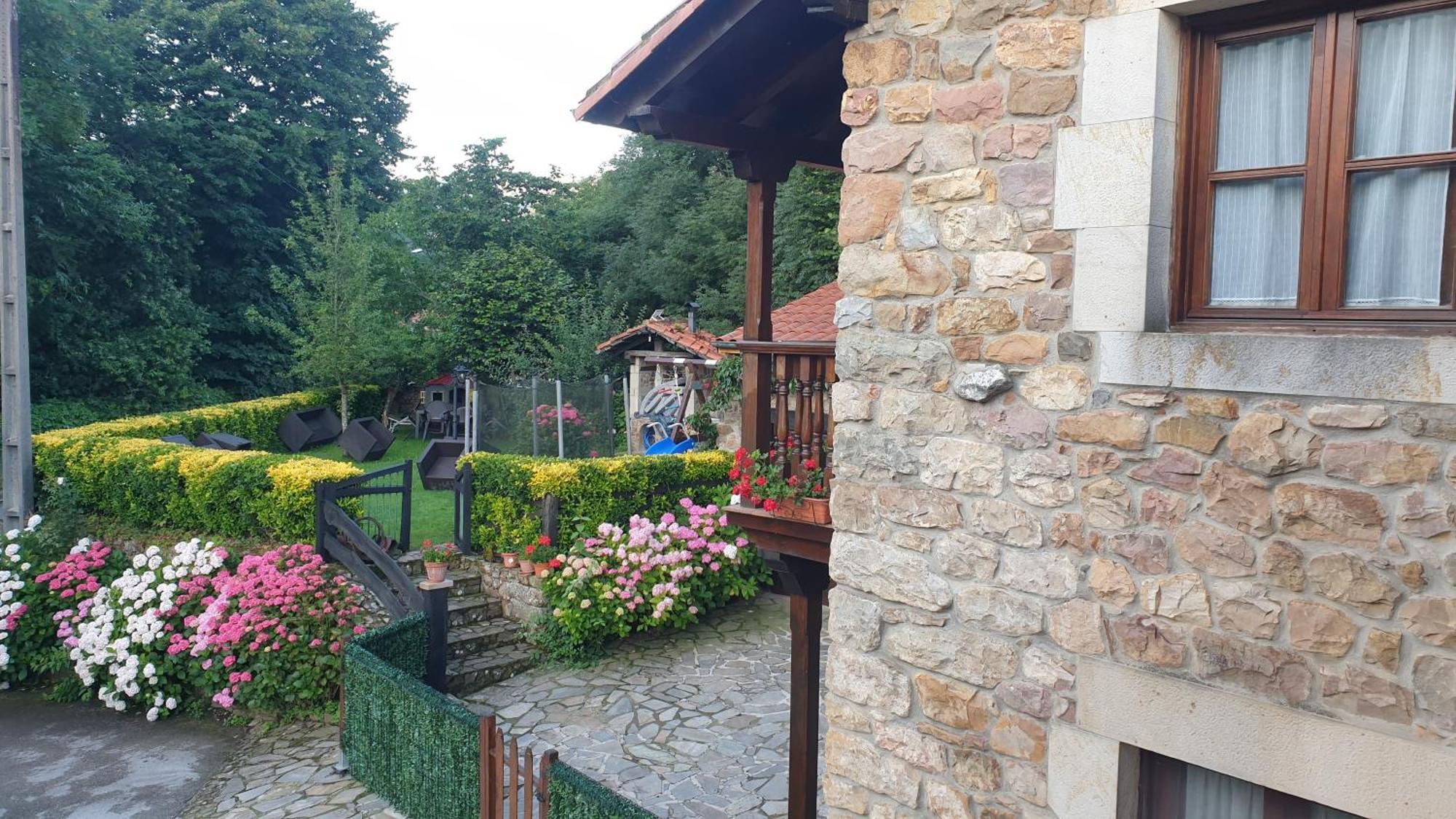 Casas Caborzal Renedo De Cabuerniga Exterior photo