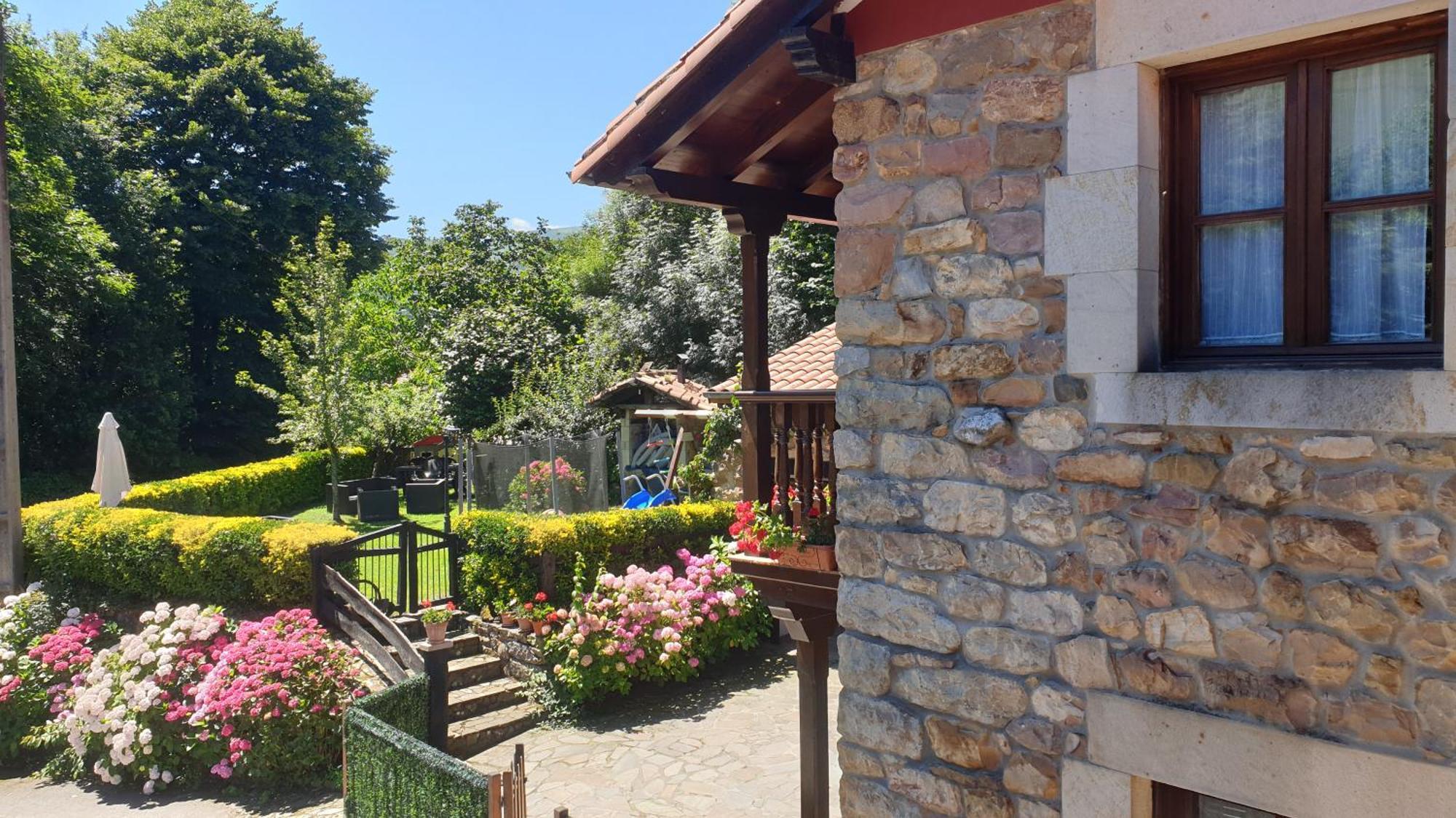 Casas Caborzal Renedo De Cabuerniga Exterior photo