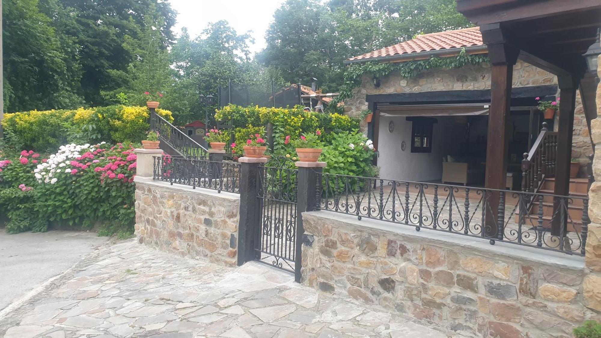 Casas Caborzal Renedo De Cabuerniga Exterior photo